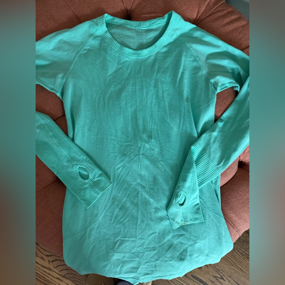 Mint Green LuLuLemon Long Sleeve Running Top